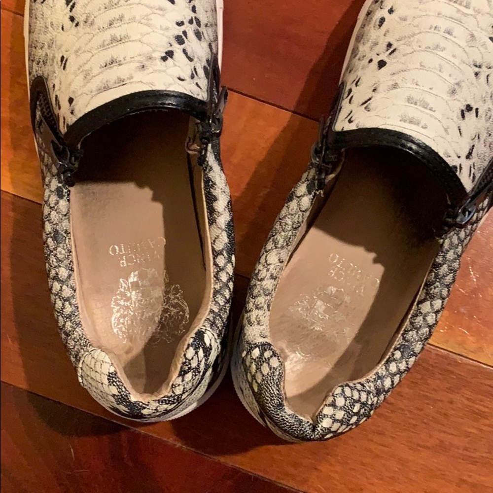 Vince Camuto Python Slip-ons, Size 7 - Picture 4 of 4
